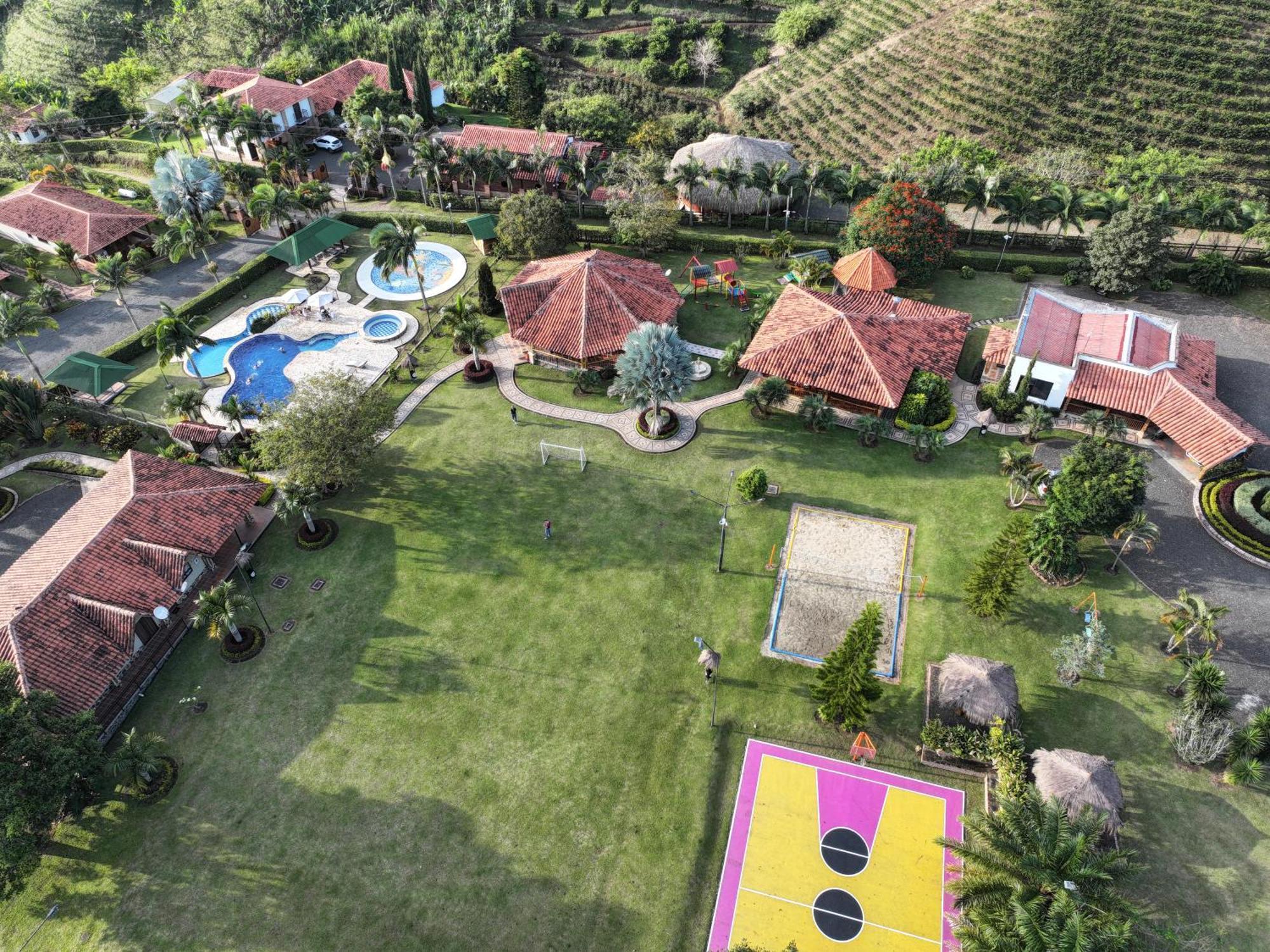La Victoria Campestre Hotel Quimbaya