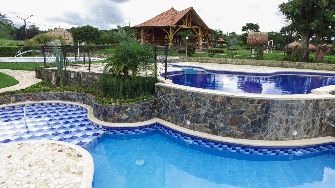 La Victoria Campestre Hotel *